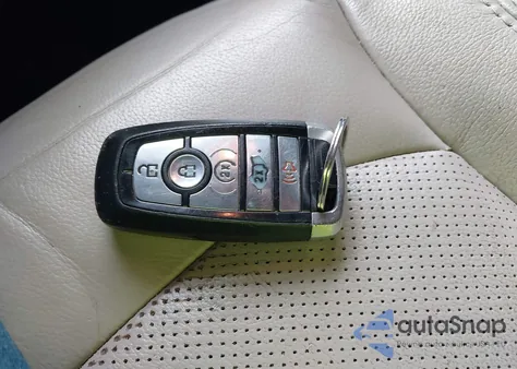 2019 Ford Explorer Limited z USA, uszkodzony, nr VIN 1FM5K7F87KGB10619